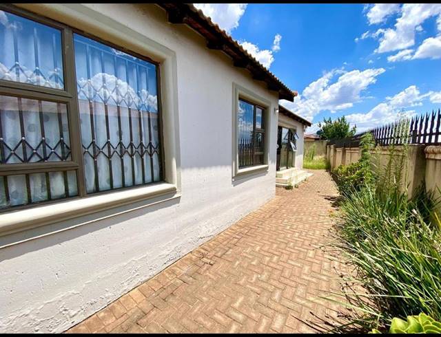 6 BEDROOM HOUSE FOR SALE IN MID ENNERDALE
